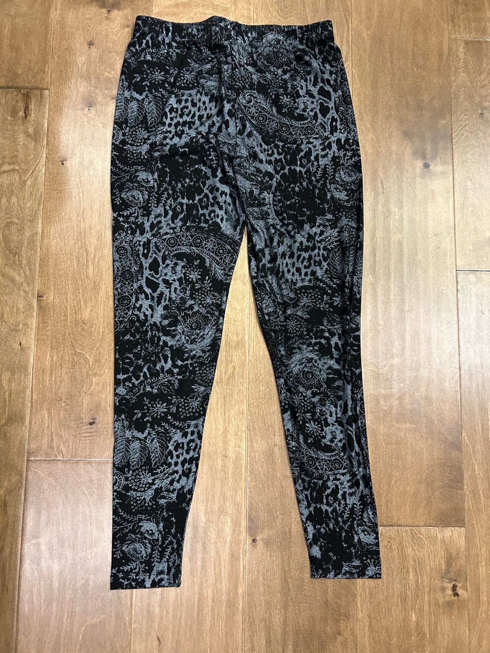 Bryn Walker black and gray animal floral print lightweight leggings large